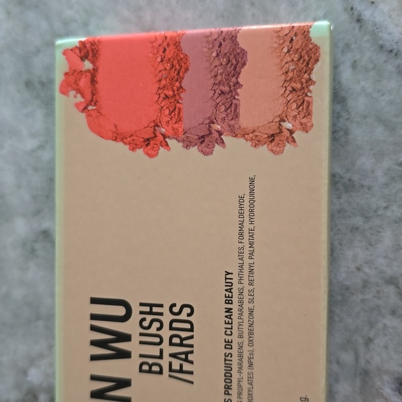 JASON WU EYESHADOW AND BLUSH BUNDLE - Picture 4 of 7